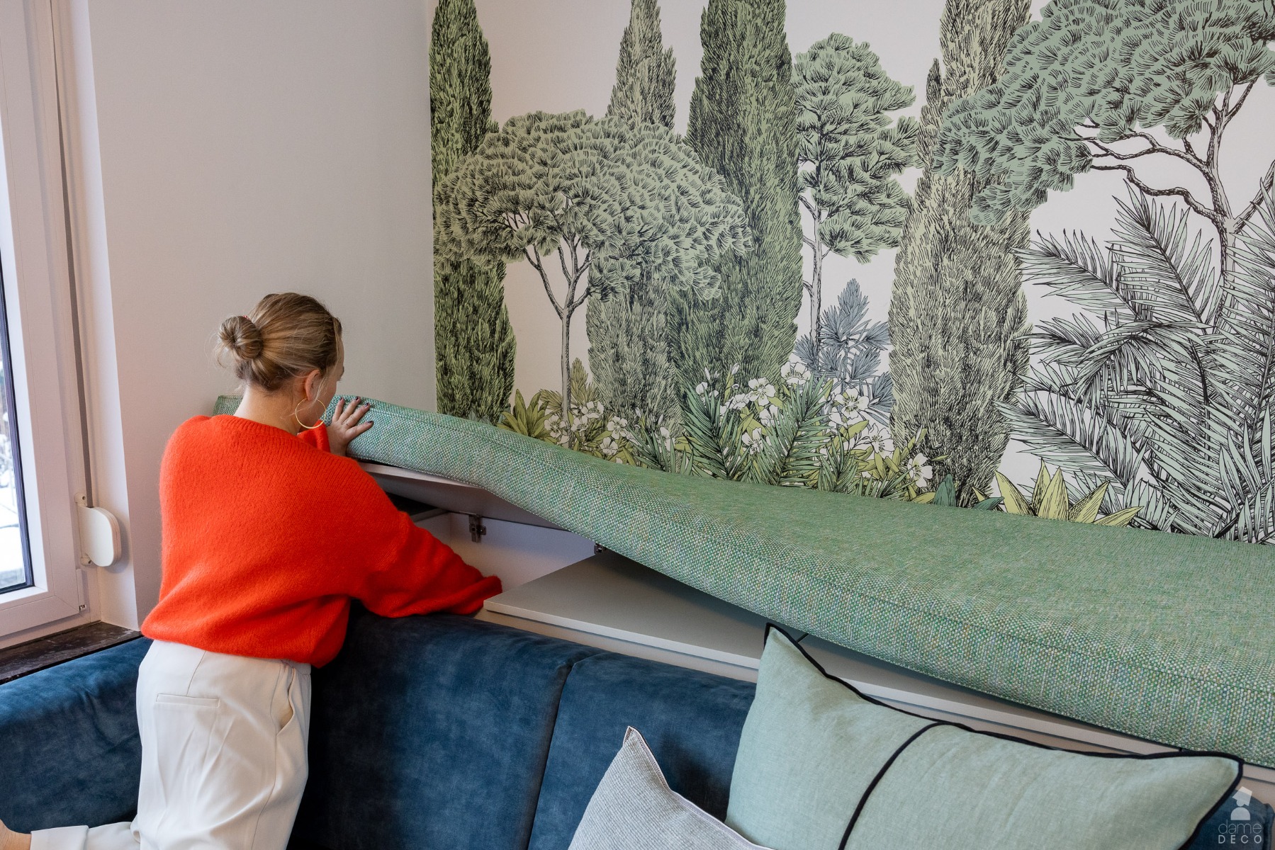 Rénovation d'une maison bel étage - Rangements sous l'estrade