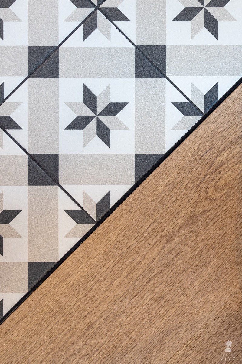 Rénovation d'une maison bel étage - Détail carrelage et parquet